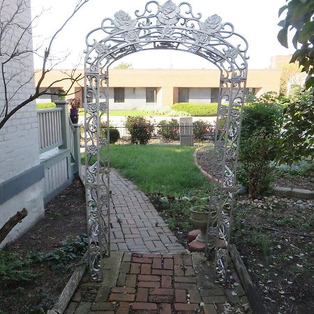 Historic Sion Bass Guest House Fort Wayne Exteriör bild