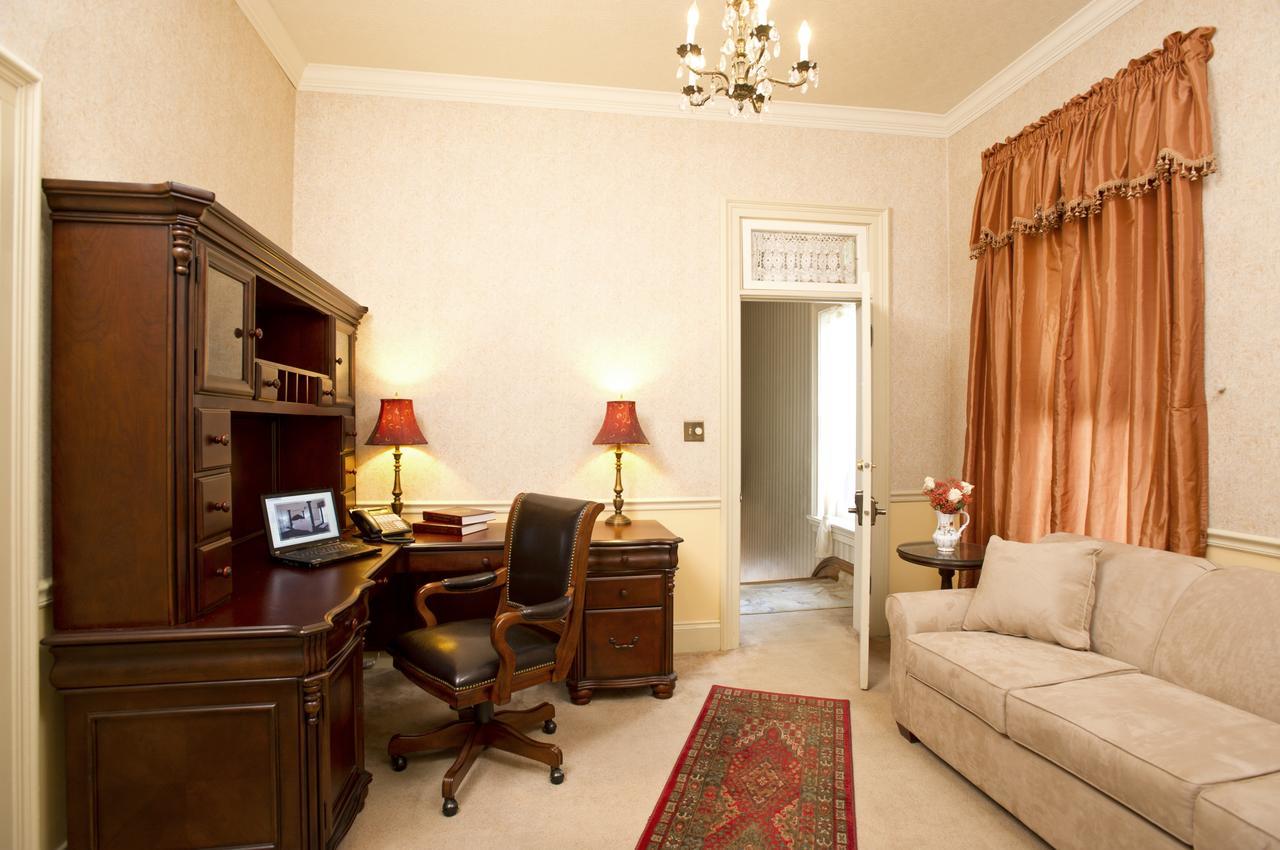 Historic Sion Bass Guest House Fort Wayne Exteriör bild